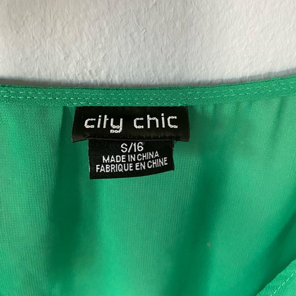 🛑SOLD City Chic Green Cinched Drawn Up Dress - Picture 6 of 11